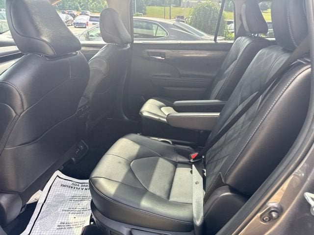 2024 Toyota Highlander Platinum AWD