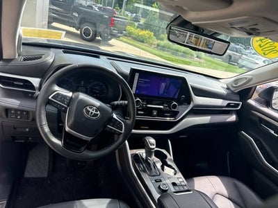 2024 Toyota Highlander Platinum AWD