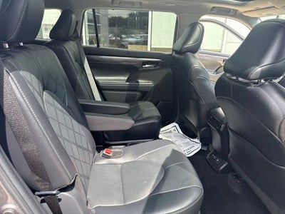 2024 Toyota Highlander Platinum AWD