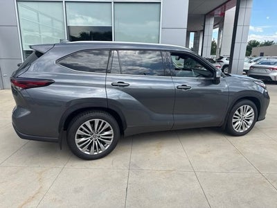 2024 Toyota Highlander Platinum AWD