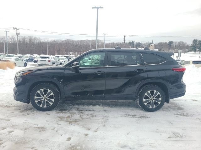 2023 Toyota Highlander XLE AWD