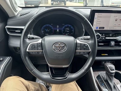 2023 Toyota Highlander Platinum AWD