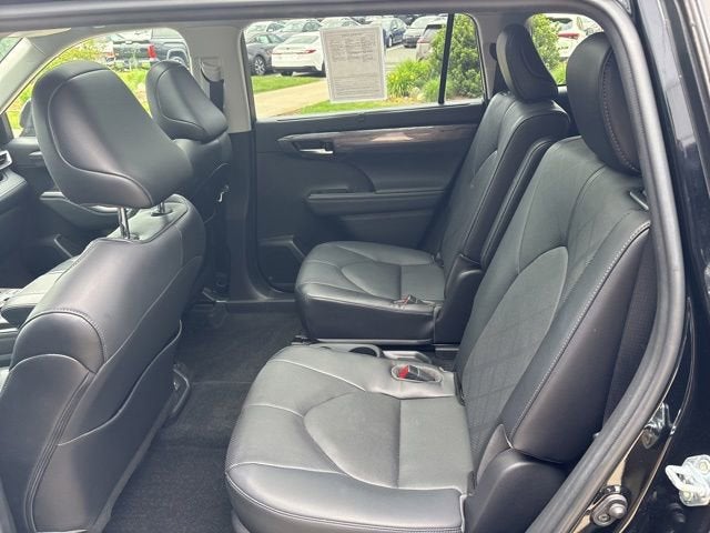 2023 Toyota Highlander Platinum AWD
