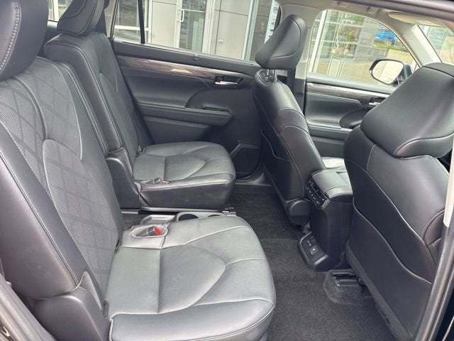 2023 Toyota Highlander Platinum AWD