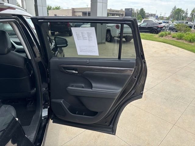 2023 Toyota Highlander Platinum AWD