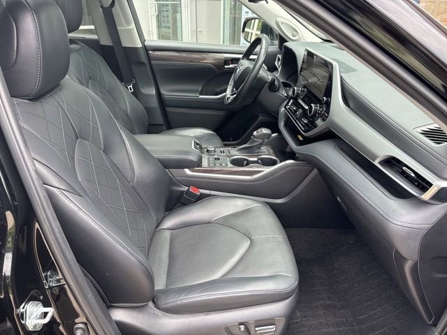 2023 Toyota Highlander Platinum AWD