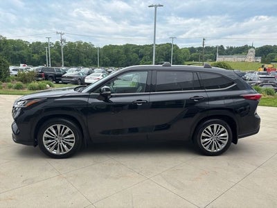 2023 Toyota Highlander Platinum AWD