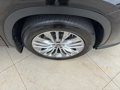 2023 Toyota Highlander Platinum AWD