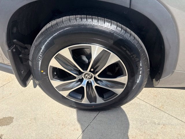 2026 Toyota Highlander XLE AWD