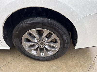 2025 Toyota Sienna LE FWD 8-Passenger