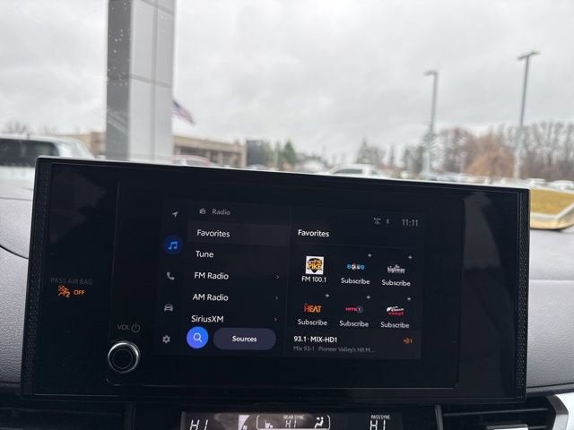 2025 Toyota Sienna LE FWD 8-Passenger