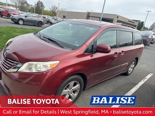 2017 Toyota Sienna LE FWD 8-Passenger
