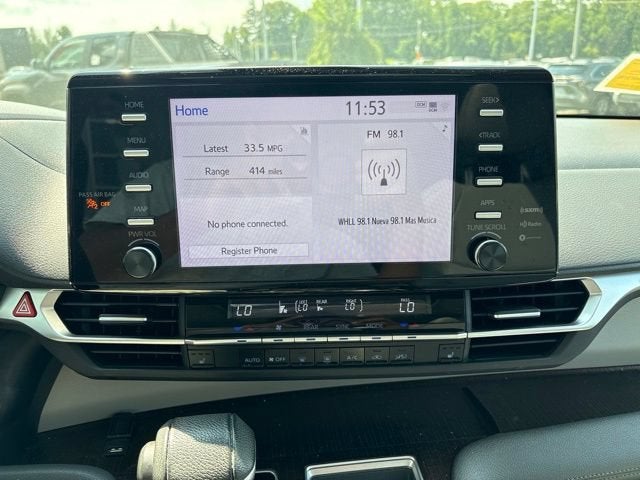 2023 Toyota Sienna Base