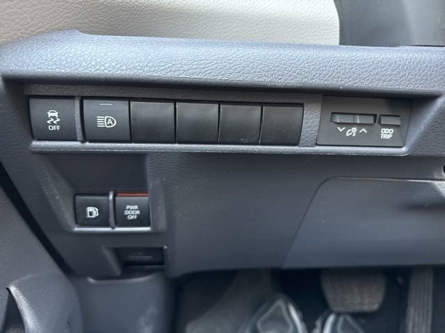 2024 Toyota Sienna Base