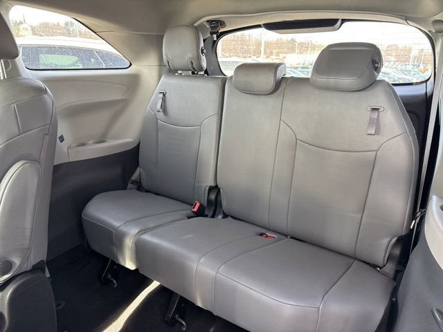 2024 Toyota Sienna Base