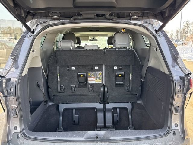 2024 Toyota Sienna Base