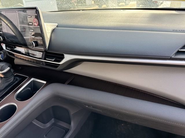 2024 Toyota Sienna Base