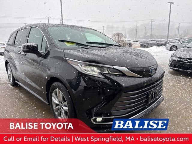 2022 Toyota Sienna Limited AWD 7-Passenger