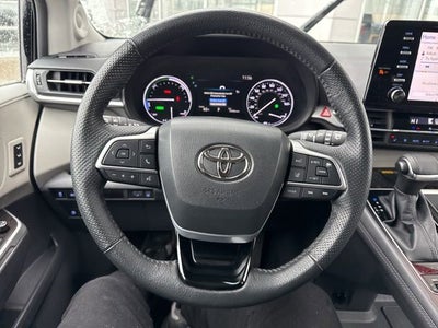 2022 Toyota Sienna Limited AWD 7-Passenger