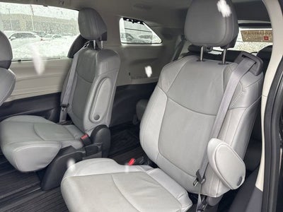 2022 Toyota Sienna Limited AWD 7-Passenger
