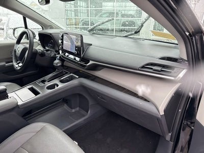 2022 Toyota Sienna Limited AWD 7-Passenger