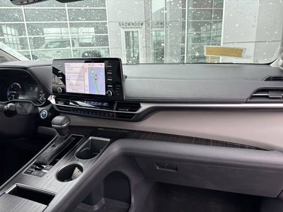 2022 Toyota Sienna Limited AWD 7-Passenger