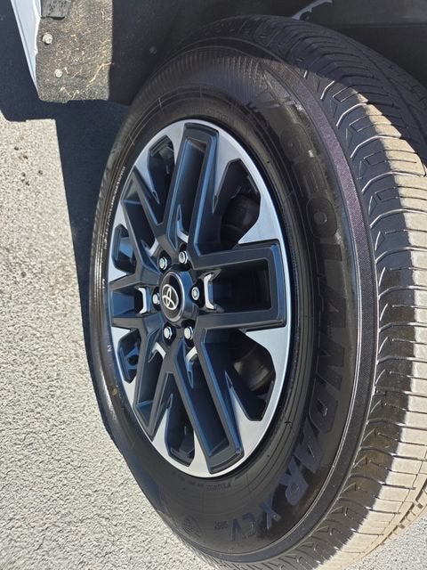 2026 Toyota Tundra Limited CrewMax 5.5' Bed