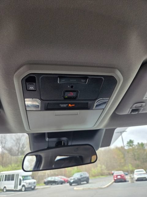 2023 Toyota Tundra SR5 CrewMax 5.5' Bed
