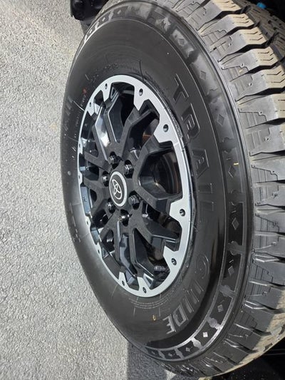 2023 Toyota Tundra SR5 CrewMax 5.5' Bed