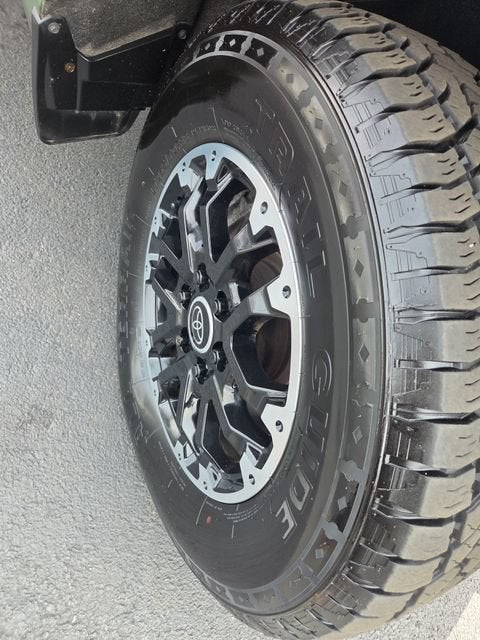 2023 Toyota Tundra SR5 CrewMax 5.5' Bed