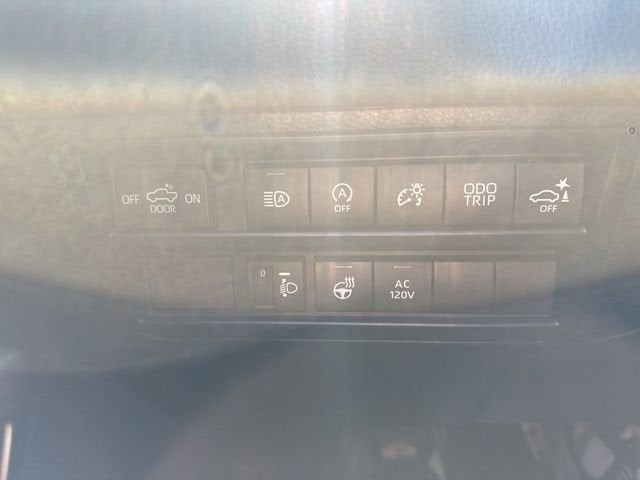 2025 Toyota Tundra Limited CrewMax 5.5' Bed