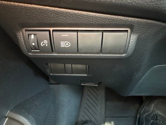 2024 Toyota Corolla Cross LE 4WD
