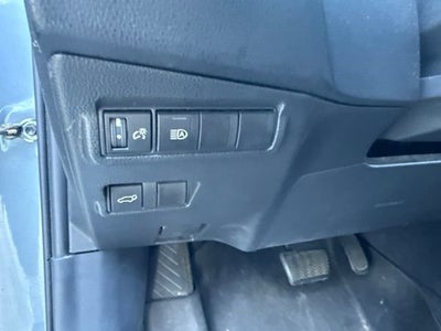 2024 Toyota Corolla Cross XLE 4WD