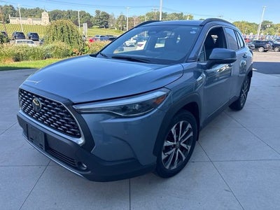 2024 Toyota Corolla Cross XLE 4WD