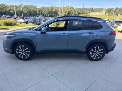 2024 Toyota Corolla Cross XLE 4WD