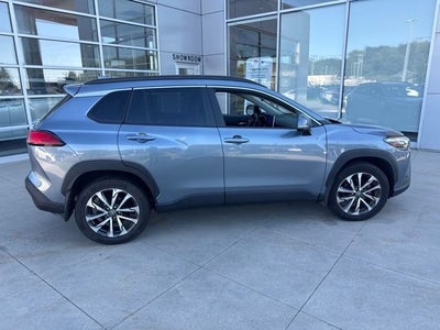 2024 Toyota Corolla Cross XLE 4WD