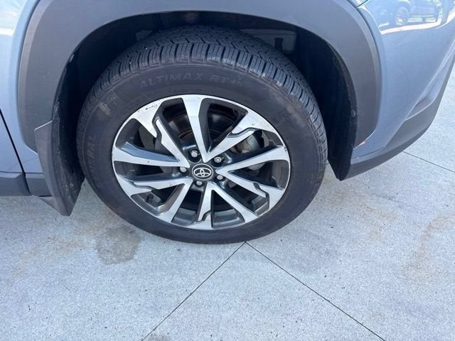 2024 Toyota Corolla Cross XLE 4WD