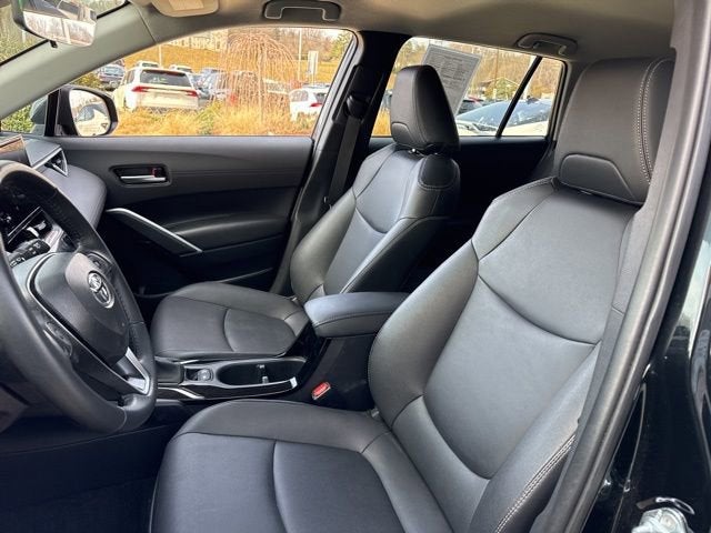 2025 Toyota Corolla Cross XLE 2WD