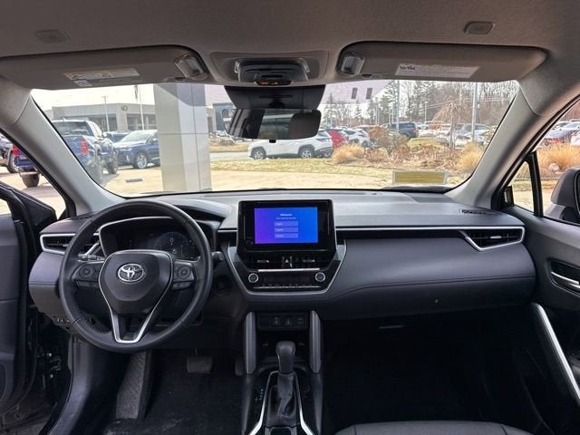 2025 Toyota Corolla Cross XLE 2WD