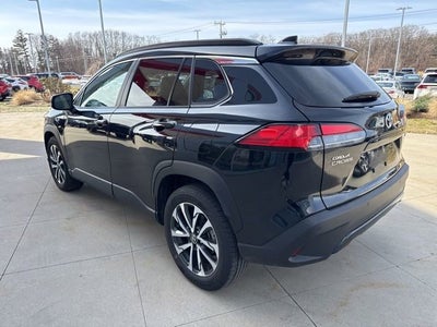 2025 Toyota Corolla Cross XLE 2WD