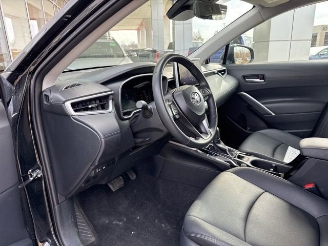 2025 Toyota Corolla Cross XLE 2WD