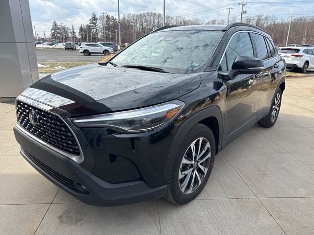 2025 Toyota Corolla Cross XLE 2WD