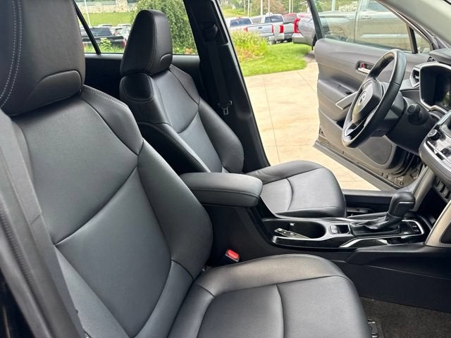 2025 Toyota Corolla Cross XLE - Photo 32