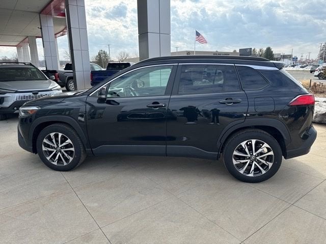 2025 Toyota Corolla Cross XLE 2WD