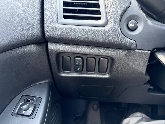 2024 Mitsubishi Outlander Sport Base