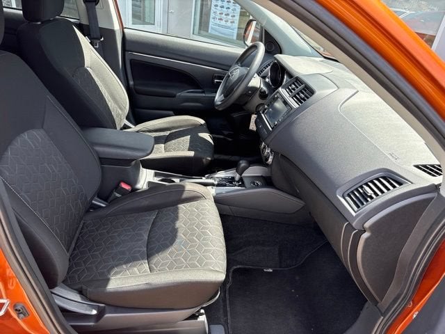 2024 Mitsubishi Outlander Sport Base