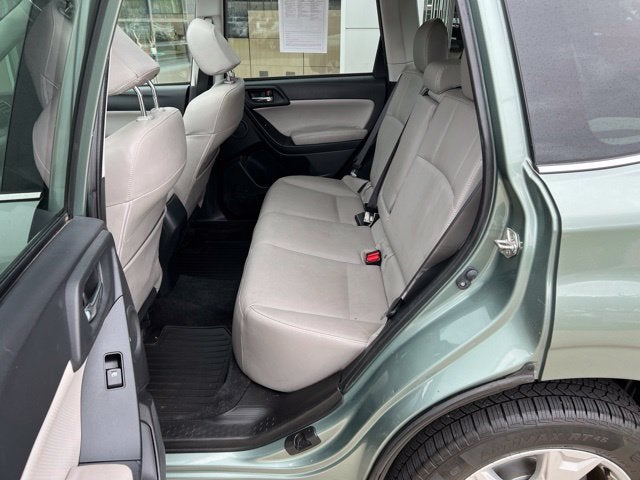 2016 Subaru Forester 4dr CVT 2.5i Limited PZEV