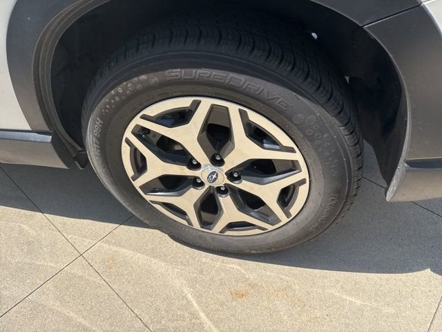 2023 Subaru Forester Premium CVT