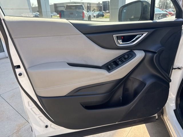 2023 Subaru Forester Premium CVT