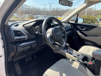 2023 Subaru Forester Premium CVT